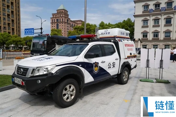 智能警用无人车问世：高速公路自动巡逻，主动发现异常