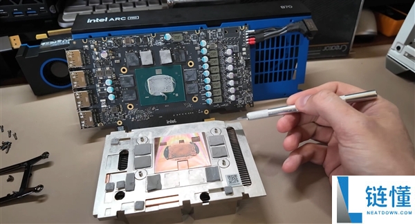 真身首曝！流产的 Intel 高端游戏显卡揭秘