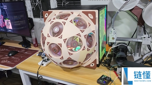 电脑降温 20℃！发烧友 DIY 球形机箱侧板：狂装 15 个猫头鹰风扇