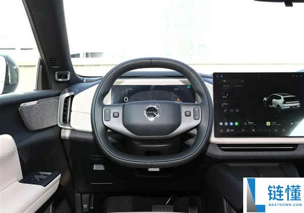 沃尔沃 XC70 99 周年感恩版上市，直降超 16 万，售价 24.99 万元