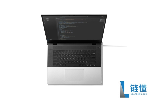 Framework Laptop 16 发布：支持满血 OCuLink 外接，起售价 8519 元