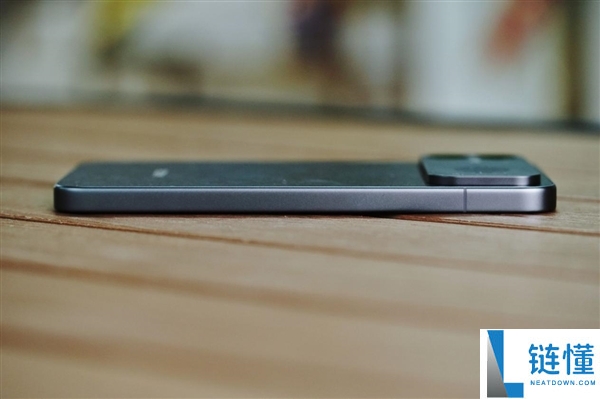 小米首款风冷手机！REDMI K90 Max 高清图赏与散热黑科技解析