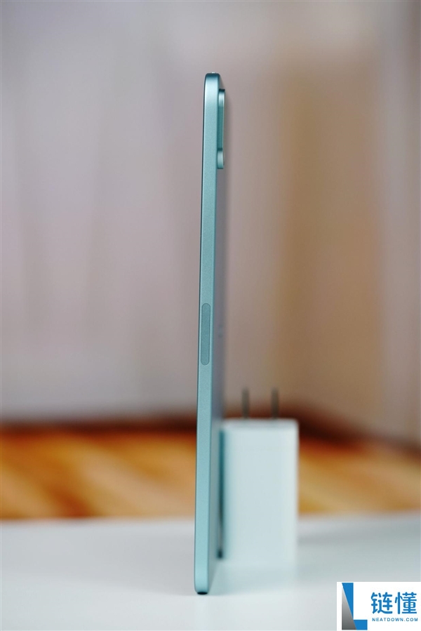 首款骁龙 8 Gen5 小平板！OPPO Pad Mini 高清图赏与配置详解