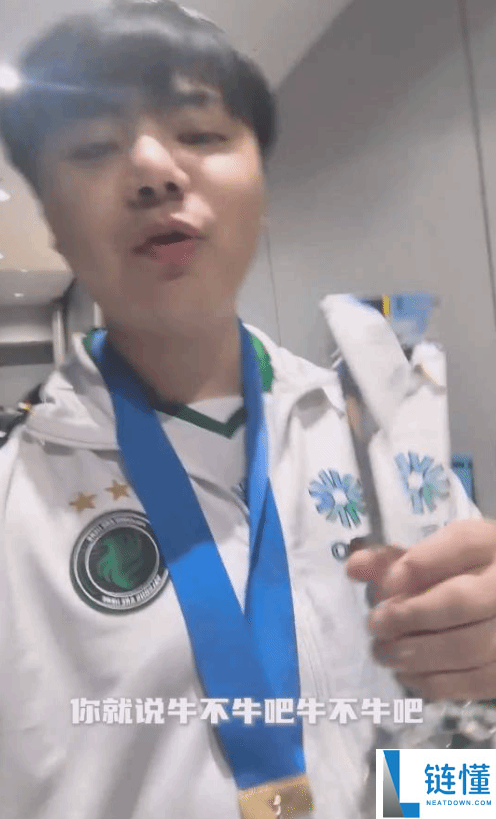 曾卓君《饿狼传说：群狼之城》再夺冠！连冠铸就格斗传奇引爆玩家热议