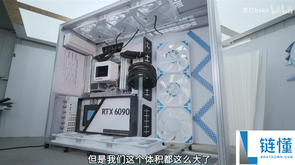 活人变手办！发烧友打造 12000W 巨型可居住电脑主机，空调散热硬核改装