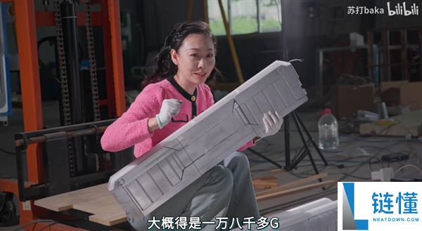 活人变手办！发烧友打造 12000W 巨型可居住电脑主机，空调散热硬核改装