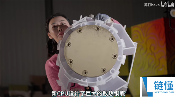 活人变手办！发烧友打造 12000W 巨型可居住电脑主机，空调散热硬核改装