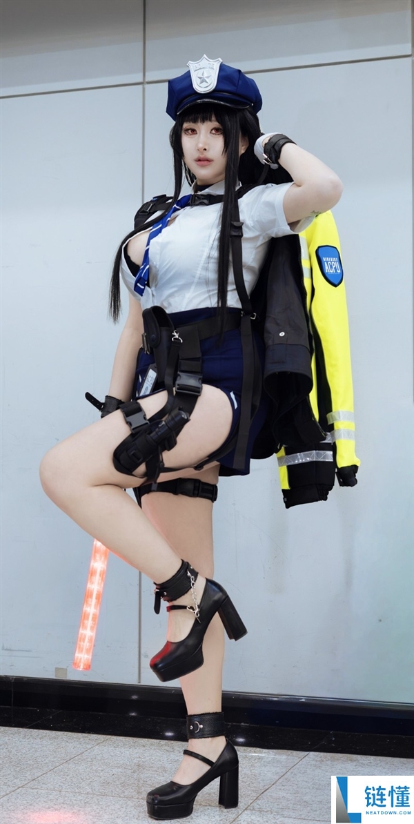 韩援大姐姐 Cosplay 美图欣赏：身材有料超诱人