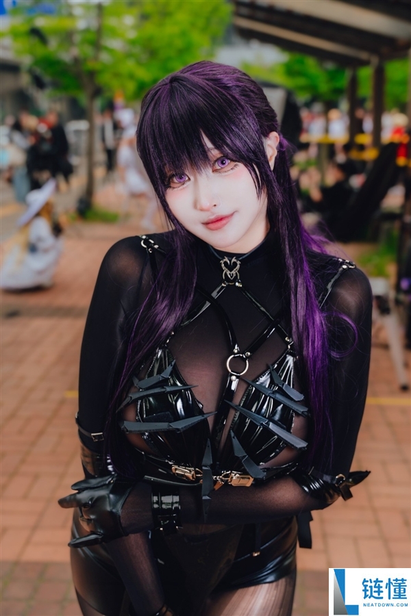 韩援大姐姐 Cosplay 美图欣赏：身材有料超诱人