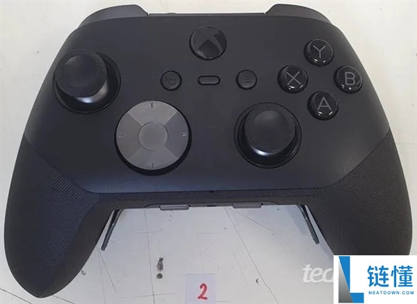 微软 Xbox Elite 3 无线手柄评测：顶级性能与自定义功能详解
