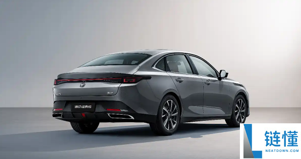 2026 款长安逸动经典版上市：新蓝鲸 1.5T+6.4L 油耗，售价 8.79 万