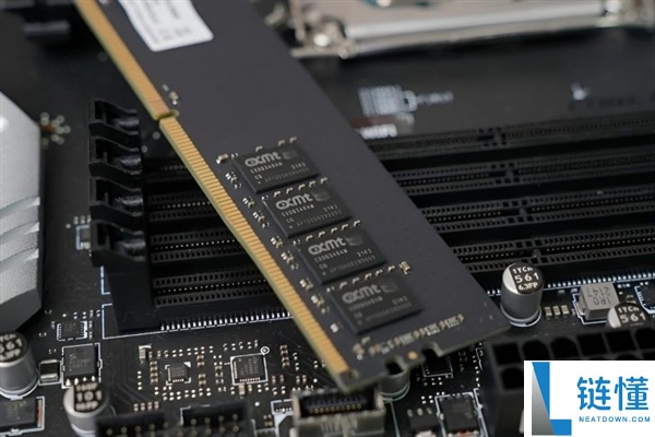国产 DDR5 颗粒大规模量产！中国内存厂商加速扩产，保障稳定供货