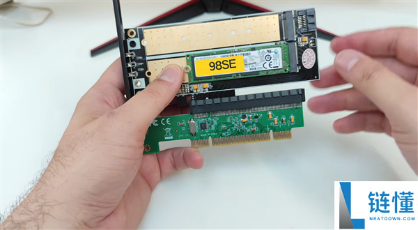 1997 年奔腾 II 驱动 NVMe SSD：实测 100MB/s 速度，老 CPU 兼容新硬盘极限挑战