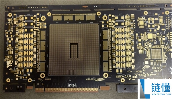 Intel 160GB 新显卡首曝：专为 AI 打造，非游戏用途