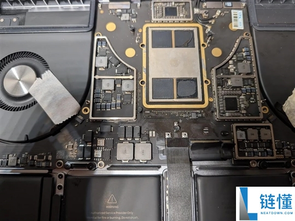 M1 Max 主板烧穿修复实录:达人搬板技术详解,立省一台 MacBook