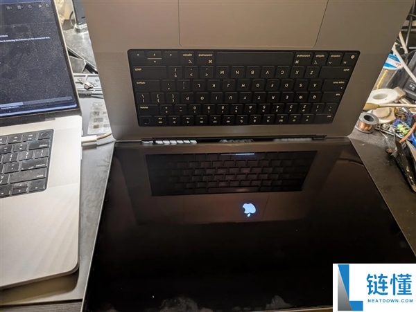 M1 Max 主板烧穿修复实录:达人搬板技术详解,立省一台 MacBook