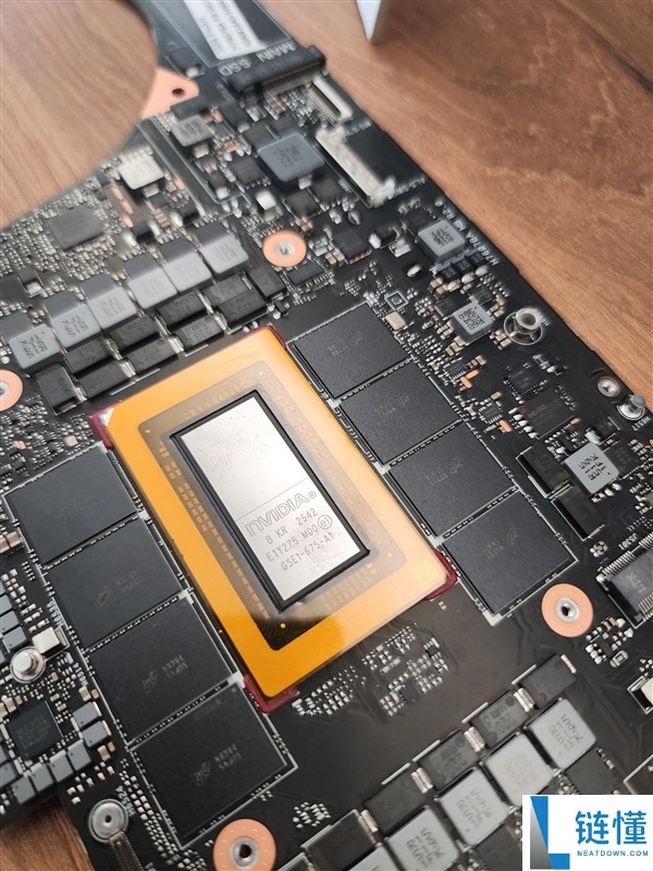 英伟达RTX Spark处理器实物曝光：Windows专用，购显卡赠CPU+8GB内存促销活动