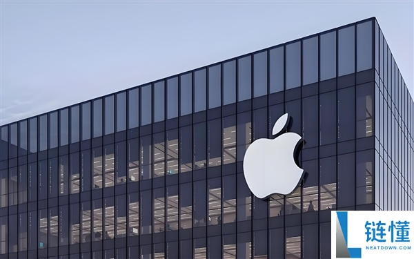 苹果MacBook Pro屏幕变色原因：极限负载下芯片温度超100℃