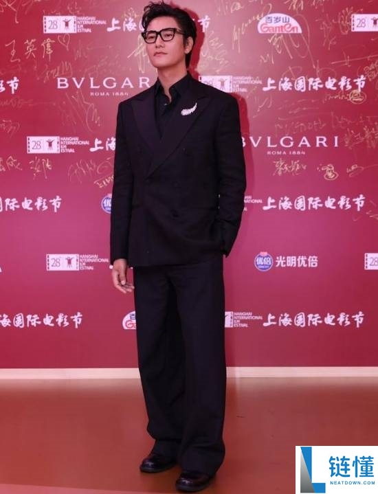 陈坤被替换登热搜，遭质疑为假新闻，本人幽默回应引关注