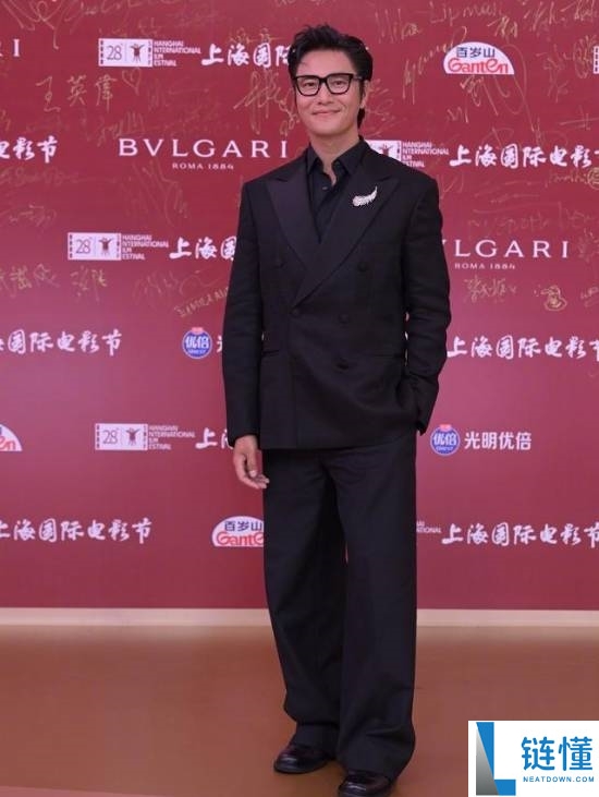 陈坤被替换登热搜，遭质疑为假新闻，本人幽默回应引关注