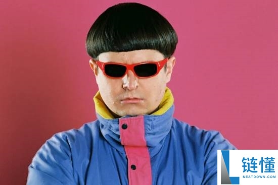 知名歌手Oliver Tree直升机相撞坠毁身亡，听过他的歌吗？