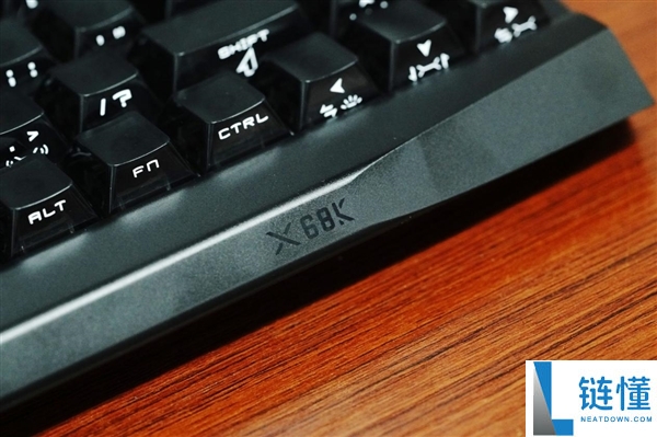 微星X86K磁轴机械键盘图赏：0.01mm精准调行程体验