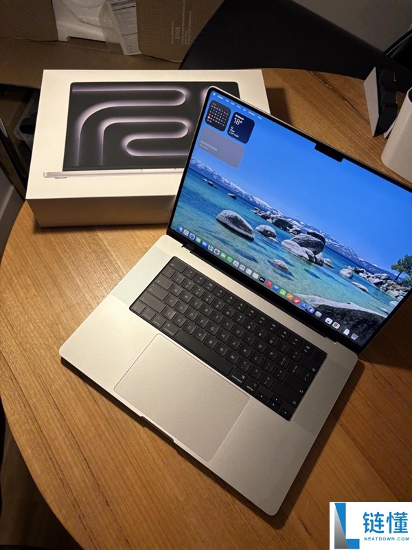 M2 Max MacBook Pro故障无零件可修，苹果直接更换M5 Max！
