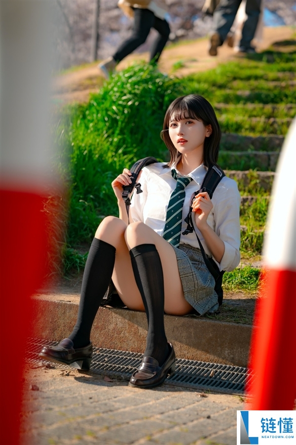 日本小姐姐精美Cosplay图片欣赏:完美还原蒂法和蕾塞角色