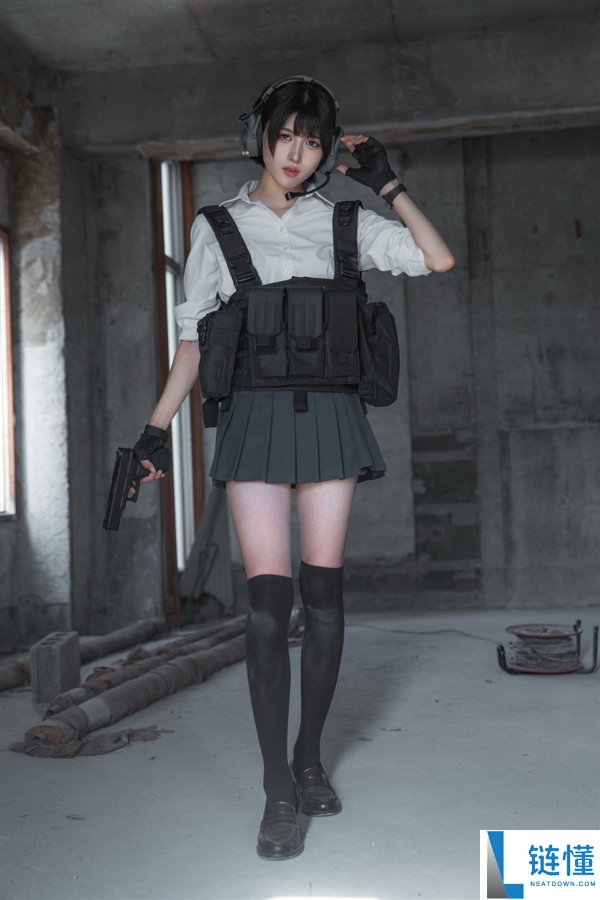 日本小姐姐精美Cosplay图片欣赏:完美还原蒂法和蕾塞角色