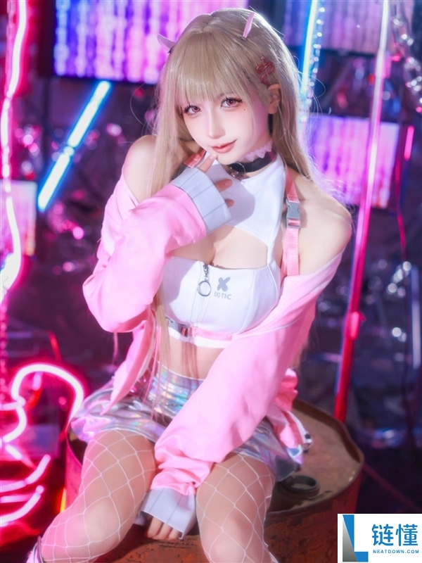 日本小姐姐精美Cosplay图片欣赏:完美还原蒂法和蕾塞角色