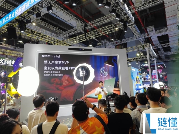 11999元!机械革命耀世15 Air 2026发布:搭载酷睿Ultra与RTX 5060显卡