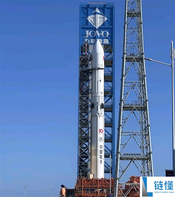 老外惊叹中国航天技术:全球首个网系回收成功,太神奇了!