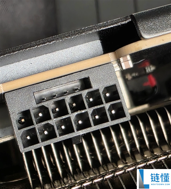 用户两次遭遇RTX 5090烧接口事件,真相曝光!