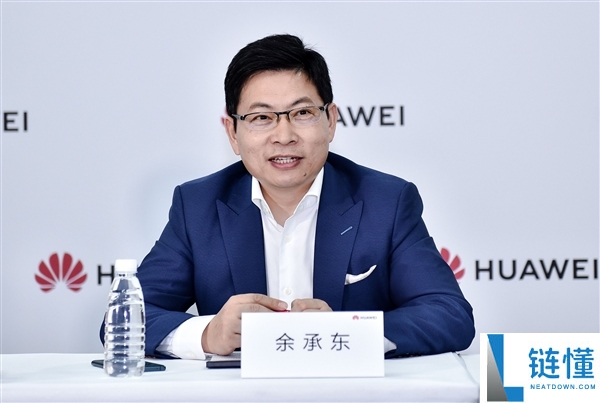 华为手机2023年出货目标6000万部,逆势增长20%应对存储涨价