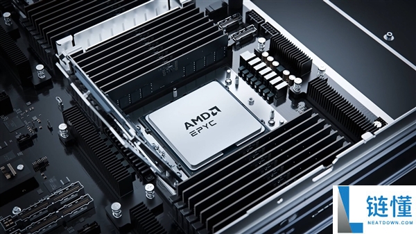 AMD首套AI机架Helios亮相:2.9 Exaflops全液冷巨兽挑战NVIDIA