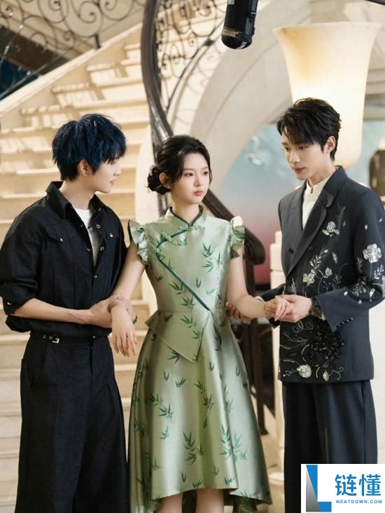 短剧男主角日薪骤降:从数万元降至数百,竟有人愿意免费演出
