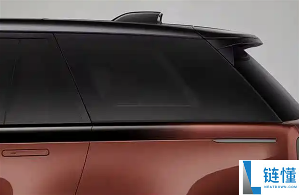 全国唯一!路虎揽胜SV 4.4 V8四座长轴“翡萃版”重磅上市