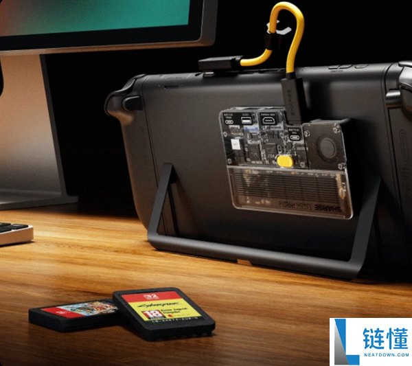 399元起!闪极闪盘Pro 2发布:三档可调风扇,支持最高8TB硬盘