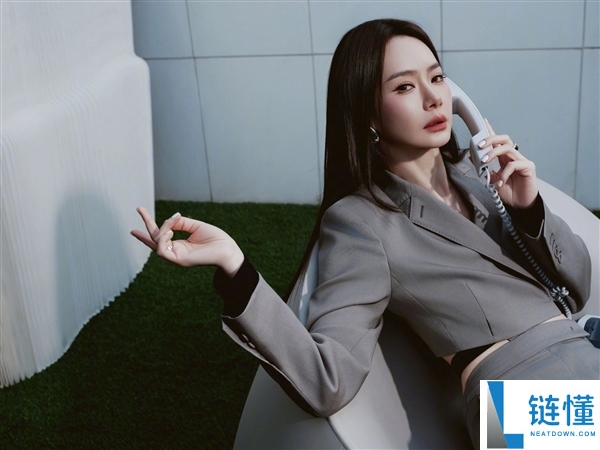 戚薇回应AI漫剧争议:卖脸被指缺钱,主动出击更明智!