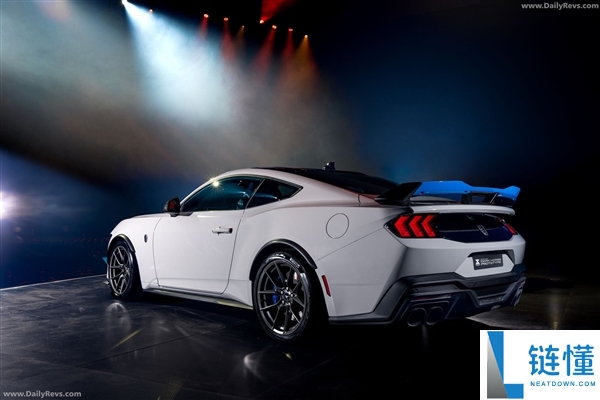 限量250台 福特Mustang Dark Horse T8套件官方图片发布