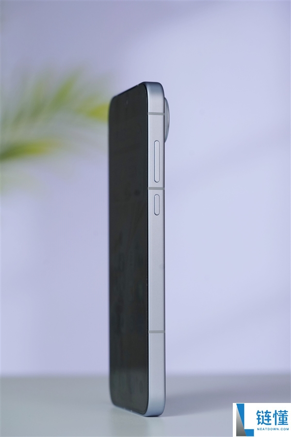 iQOO Neo11至尊版图赏:天玑9500M双芯强劲性能解析
