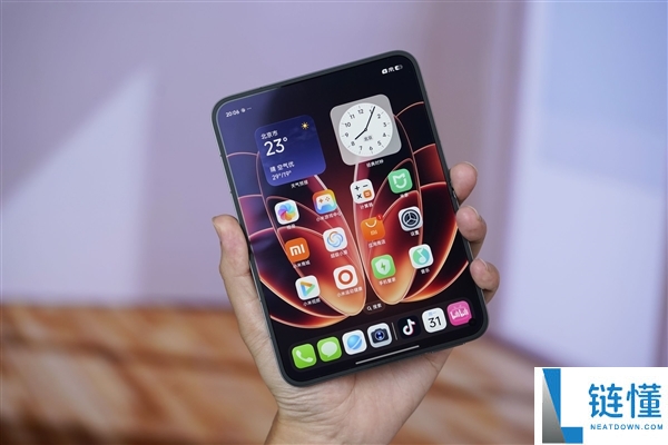 小米18 Fold图赏:探索小米史上最贵手机的魅力