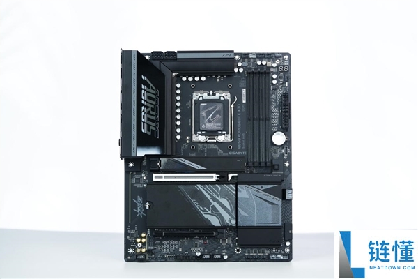 技嘉B850 AORUS ELITE X3D图赏:16+2+2供电设计与4路M.2扩展功能解析