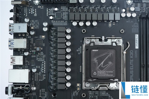 技嘉B850 AORUS ELITE X3D图赏:16+2+2供电设计与4路M.2扩展功能解析