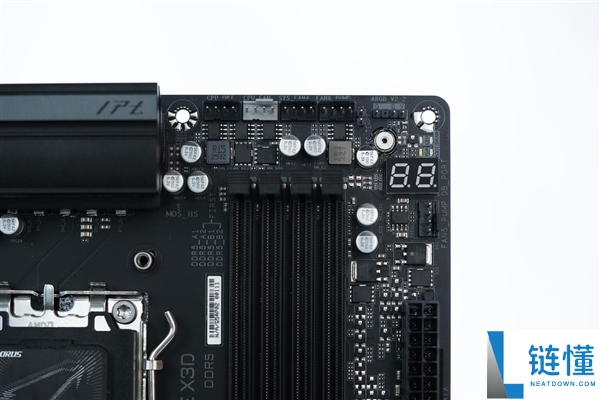 技嘉B850 AORUS ELITE X3D图赏:16+2+2相供电与4路M.2扩展详解