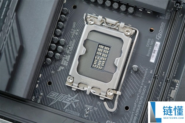 技嘉Z890 AORUS ELITE DUO X主板图赏:5个M.2插槽全解析