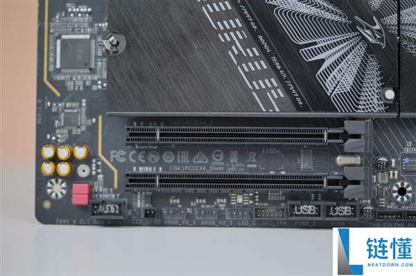 技嘉Z890 AORUS ELITE DUO X主板图赏:5个M.2插槽全解析