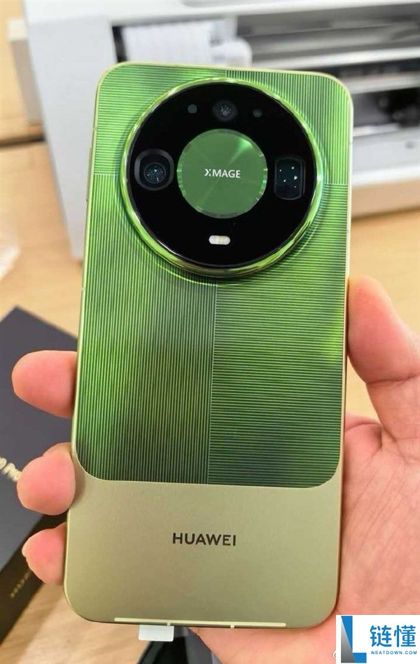 华为Mate 90系列四款新机外形与配色全曝光:线下门店提前拆封将罚20万