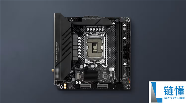 铭瑄Z890 ITX主板支持MCIO接口外接显卡,无需插入主板