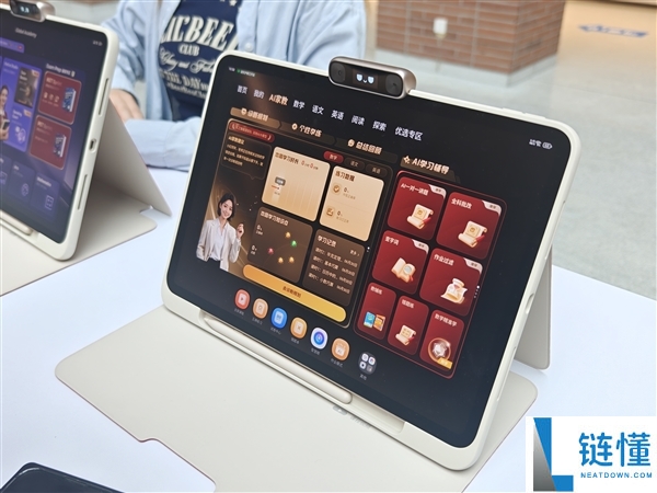 学而思推出全新T6系列旗舰学习机，搭载培优AI家教功能！